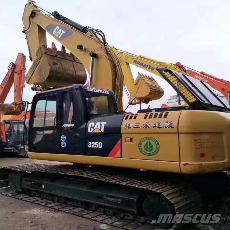 CAT 325 D حفارات زحافة