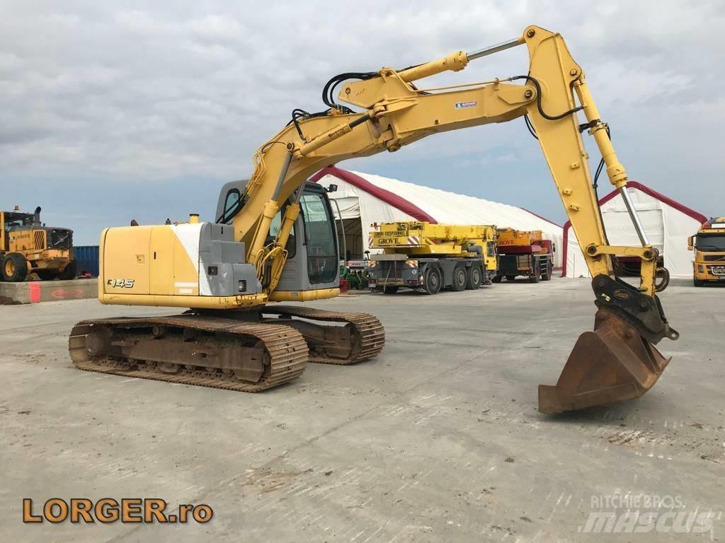 New Holland E 145 حفارات زحافة