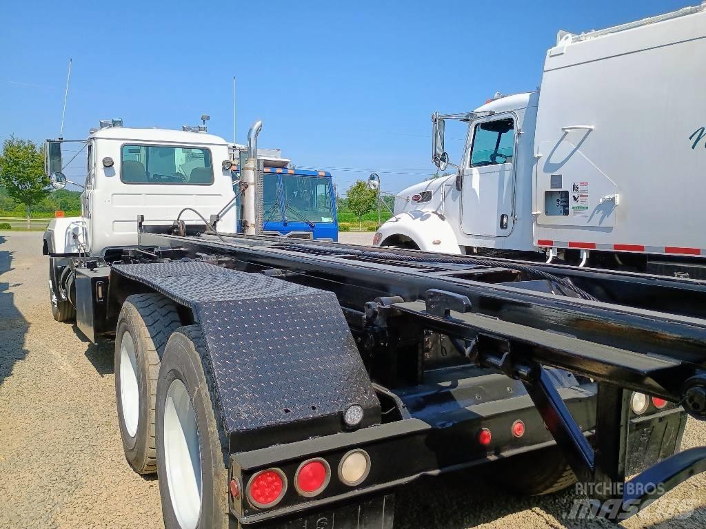Mack RD 688 S شاحنات المخلفات