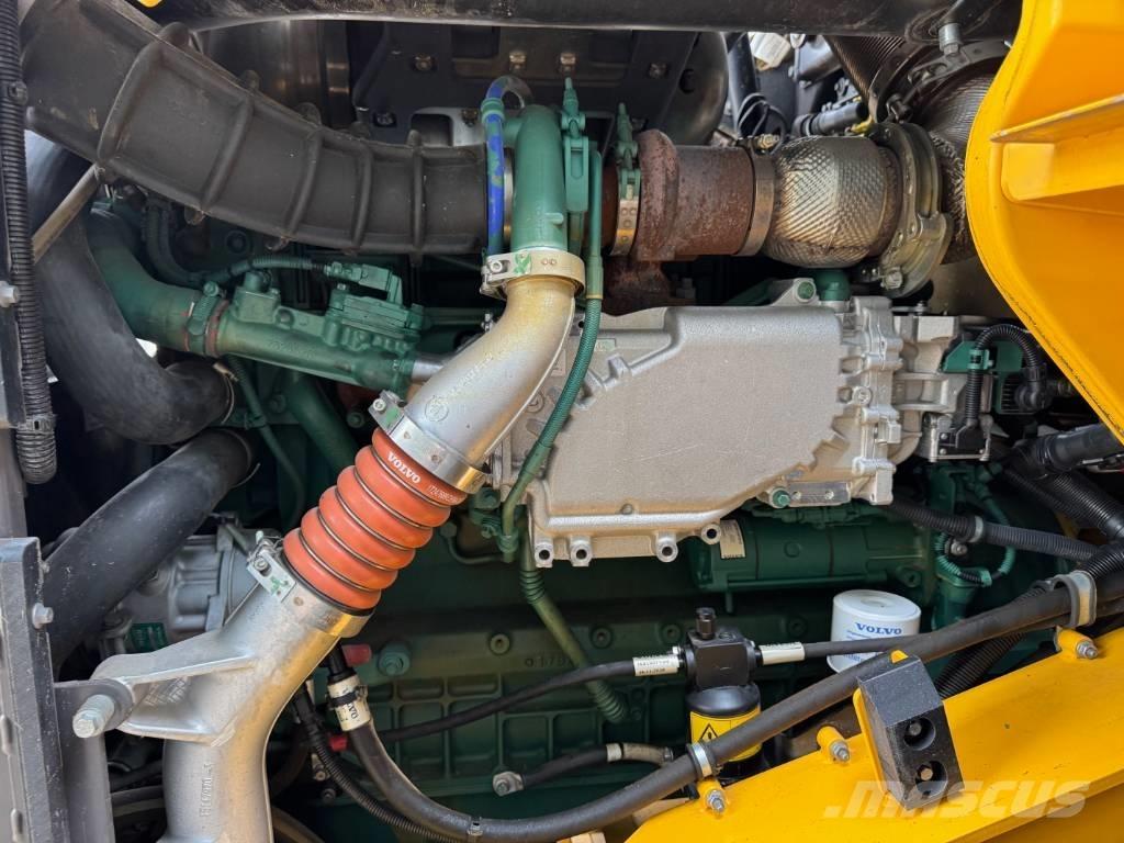 Volvo L 90 H لوادر بعجل