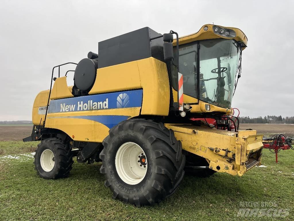 New Holland CSX 7070 حصادات