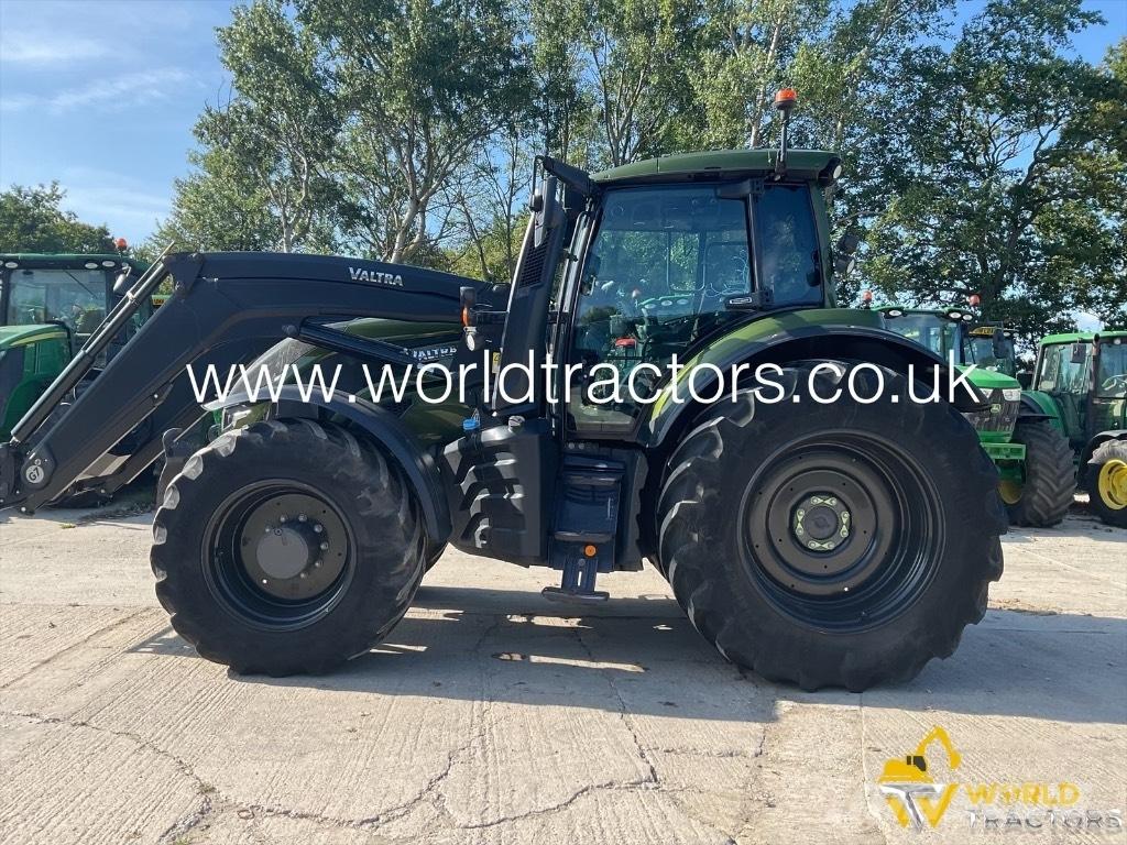 Valtra T 255 الجرارات