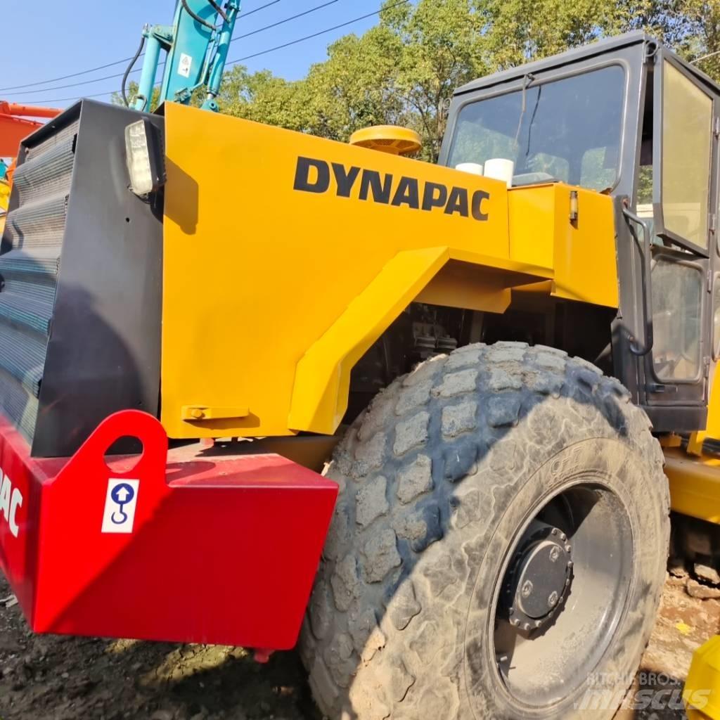 Dynapac CA 301 D مداحل أحادية الأسطوانة