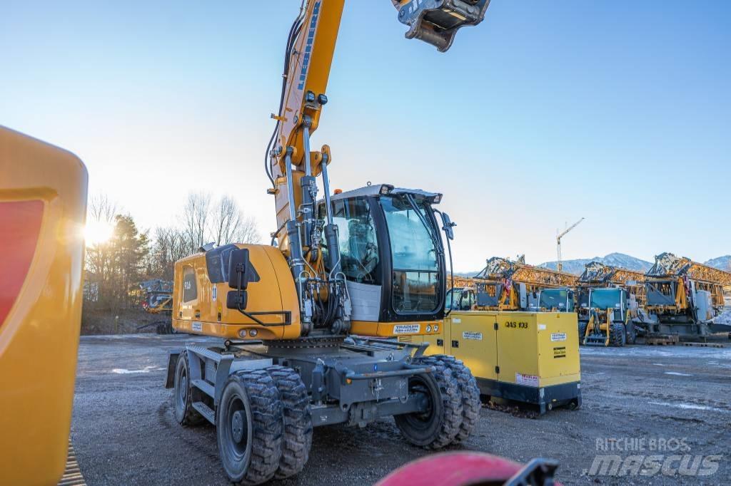 Liebherr A 916 حفارات بعجل