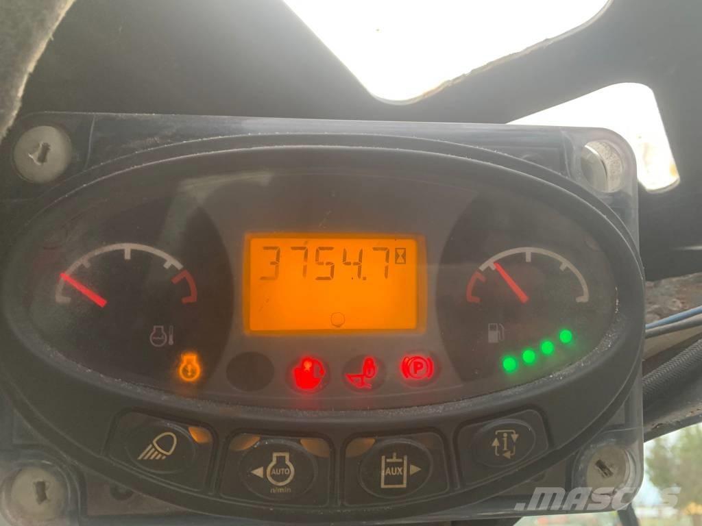 Bobcat S 850 لوادر انزلاقية التوجيه