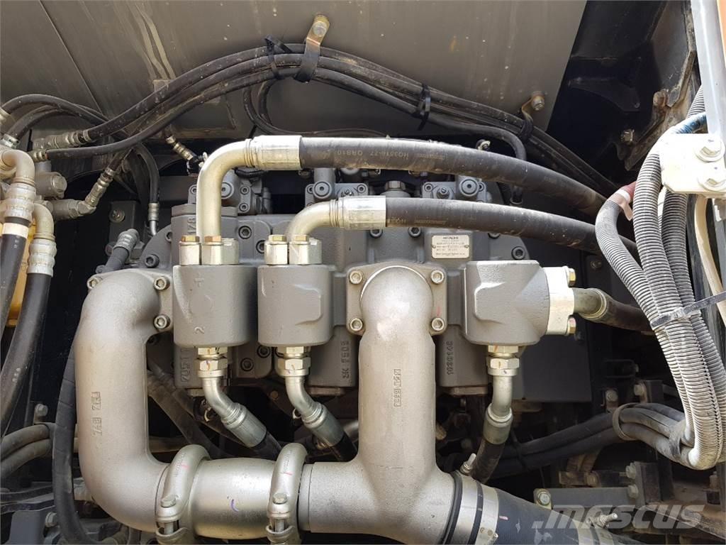 Hitachi KSD 405-6 حفارات زحافة