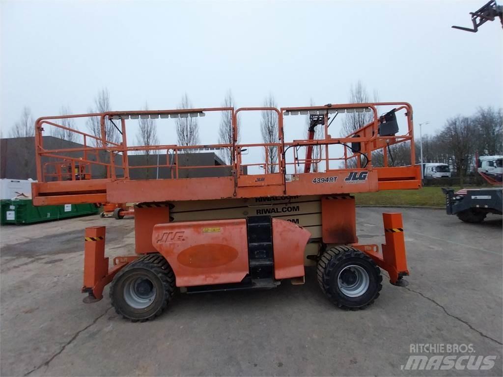 JLG 4394RT رافعات مقصية الشكل