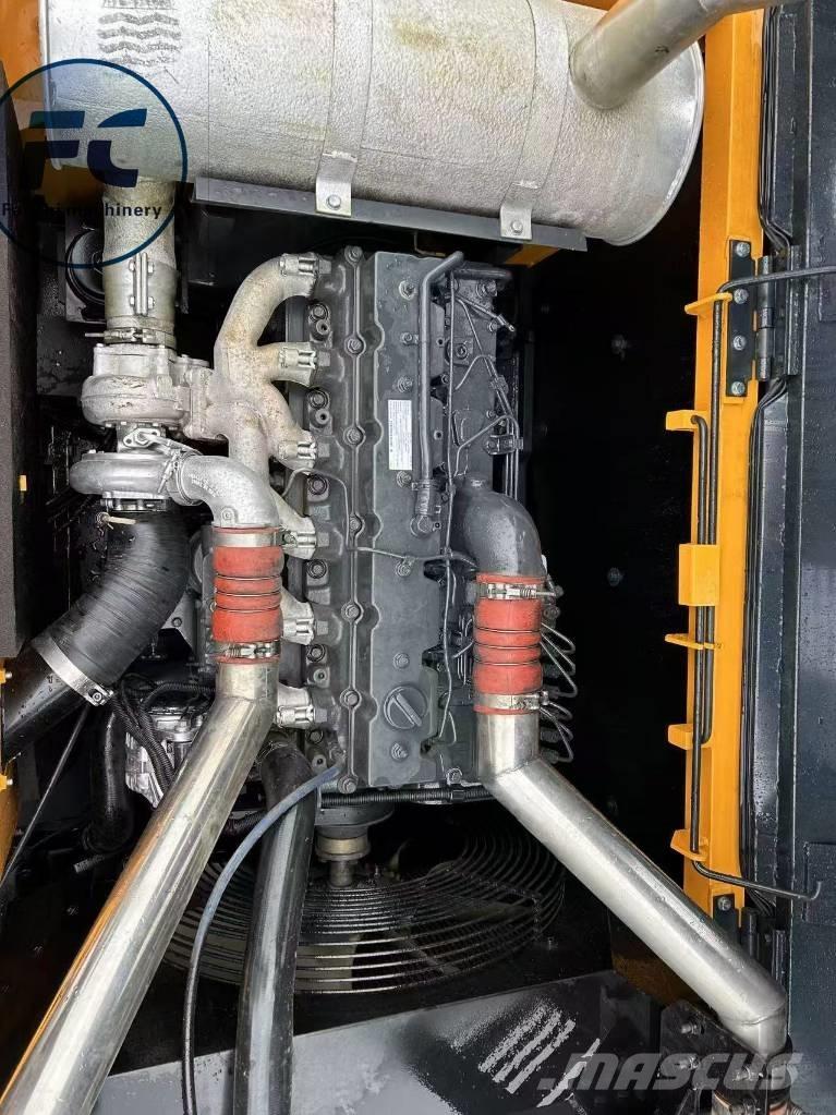 Sany SY 95 C حفارات زحافة