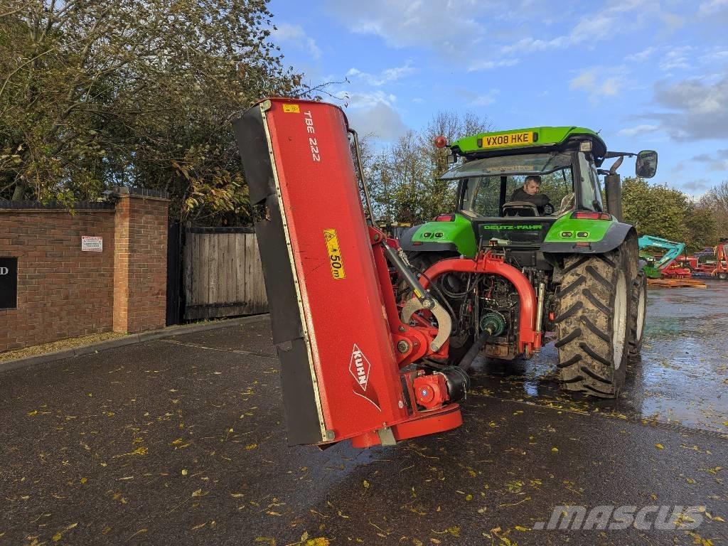 Kuhn TBE 222 جزازات وأغطية المراعي