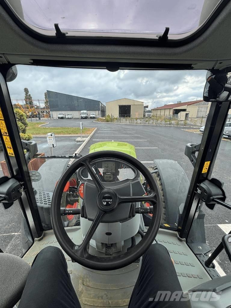 CLAAS Arion 410 الجرارات