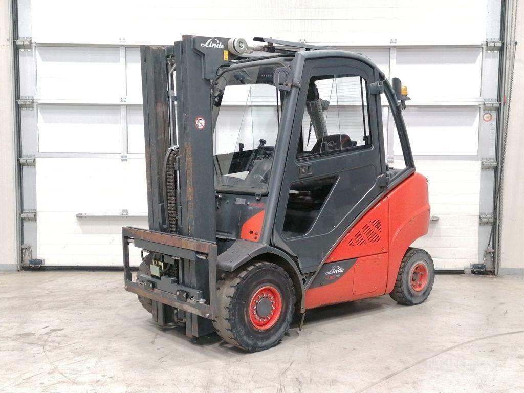 Linde H30D-02 شاحنات الديزل