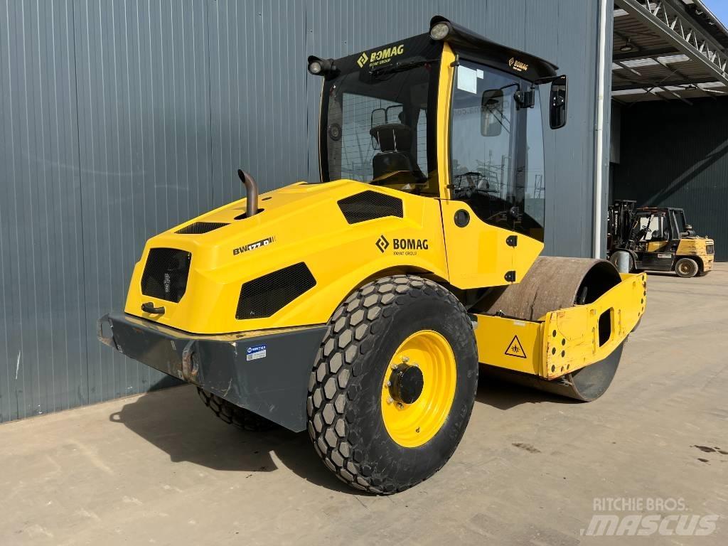 Bomag BW177D-5 مداحل أحادية الأسطوانة