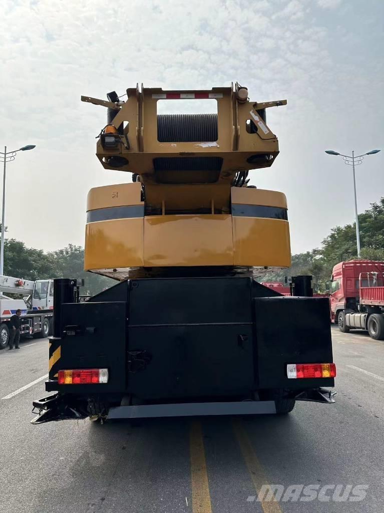 Sany STC1000T رافعات صالحة لكل أنواع الطرق