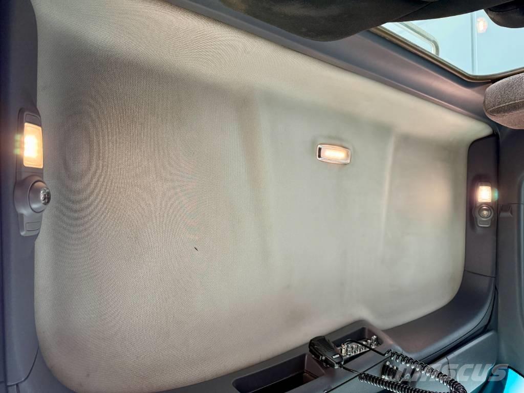 Peterbilt 567 وحدات الجر