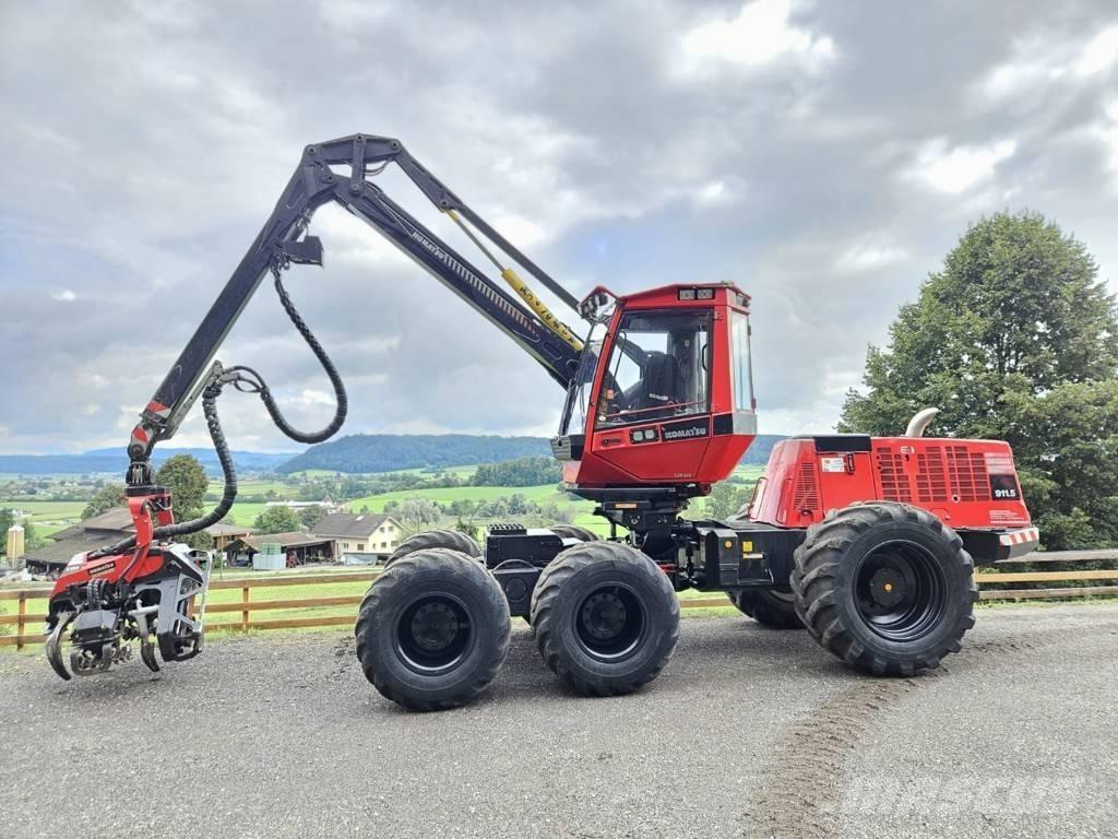 Komatsu 911.5 حصادات