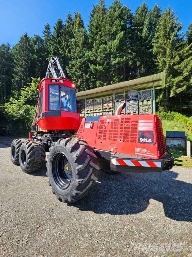 Komatsu 911.5 حصادات