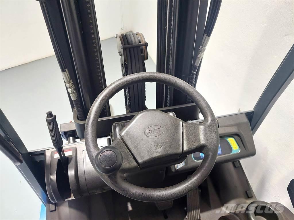BYD ECB25C شاحنات ذات رافعات شوكية تعمل بالكهرباء