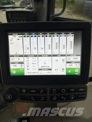 John Deere 6130 R الجرارات