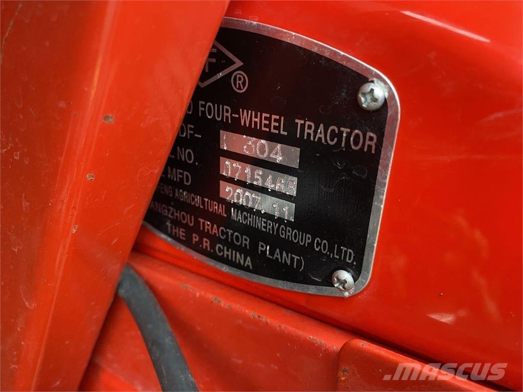 Dong Feng DF304 الجرارات