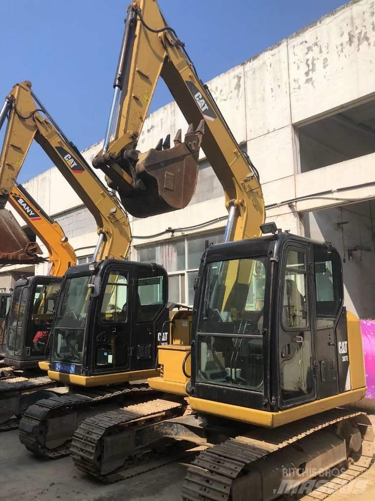 CAT 307 حفارات زحافة