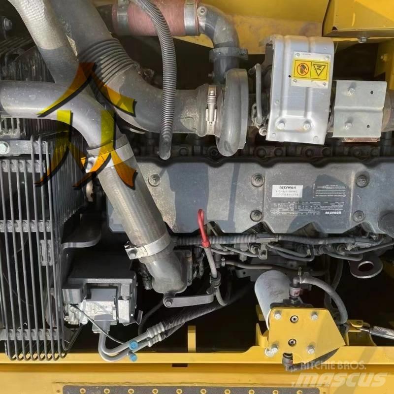 Komatsu PC 200 حفارات زحافة