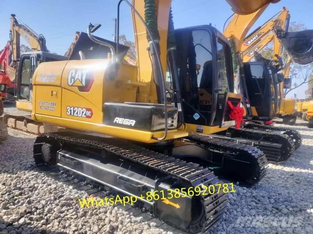 CAT 312 D حفارات زحافة
