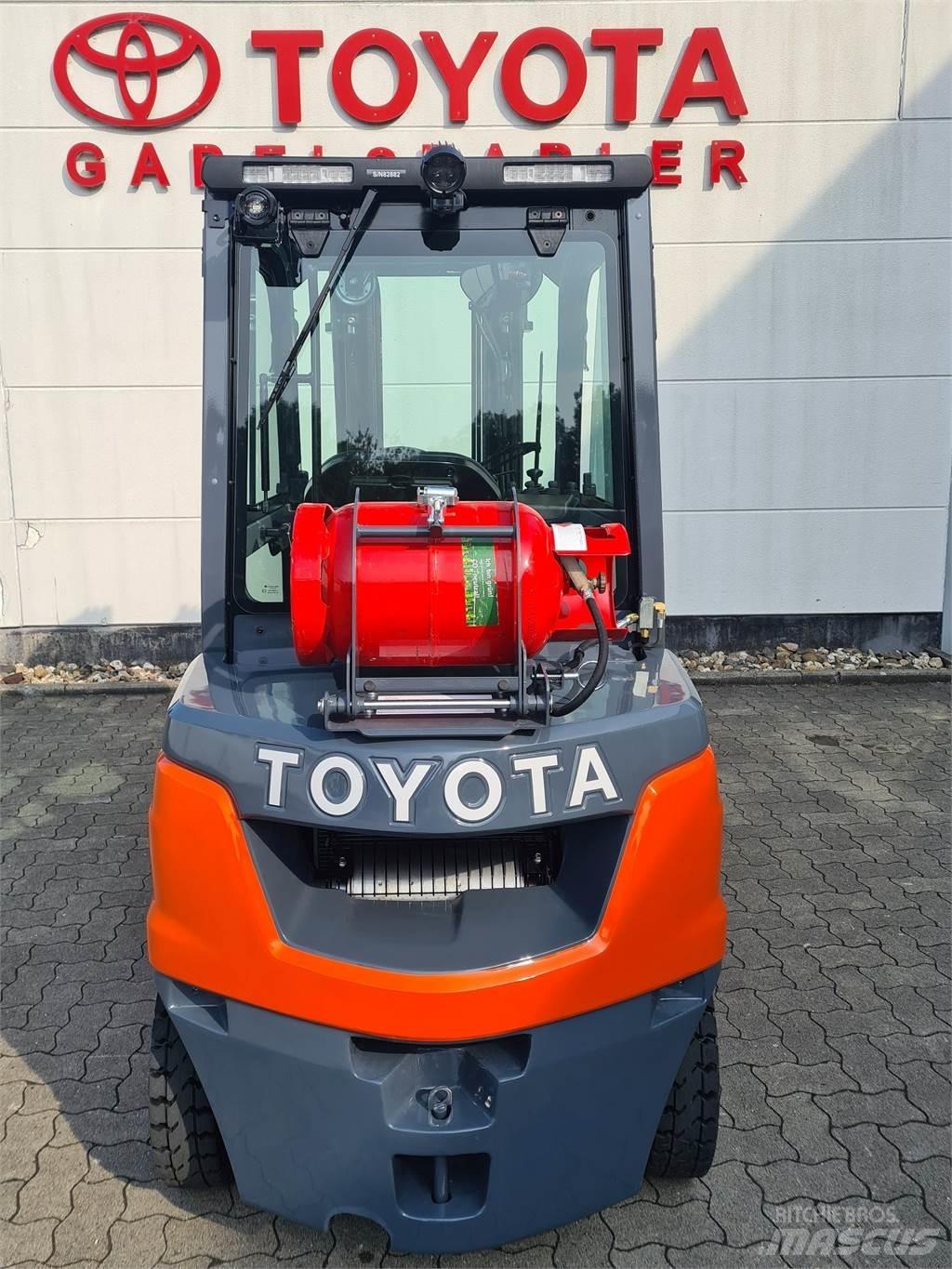 Toyota 02-8FGF25 شاحنات LPG