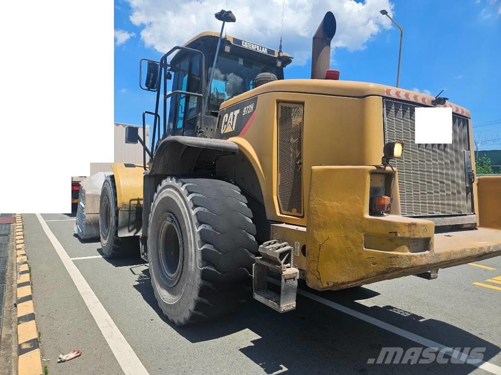 CAT 972H لوادر بعجل