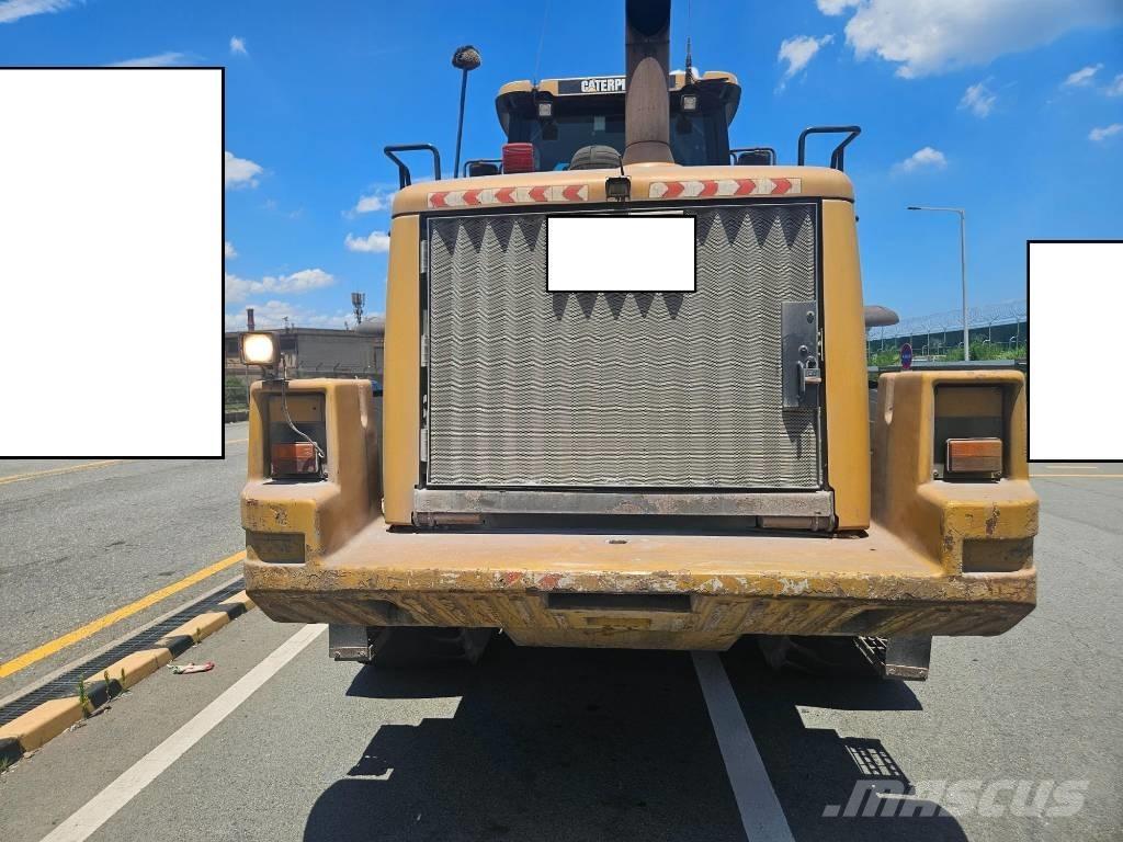 CAT 972H لوادر بعجل