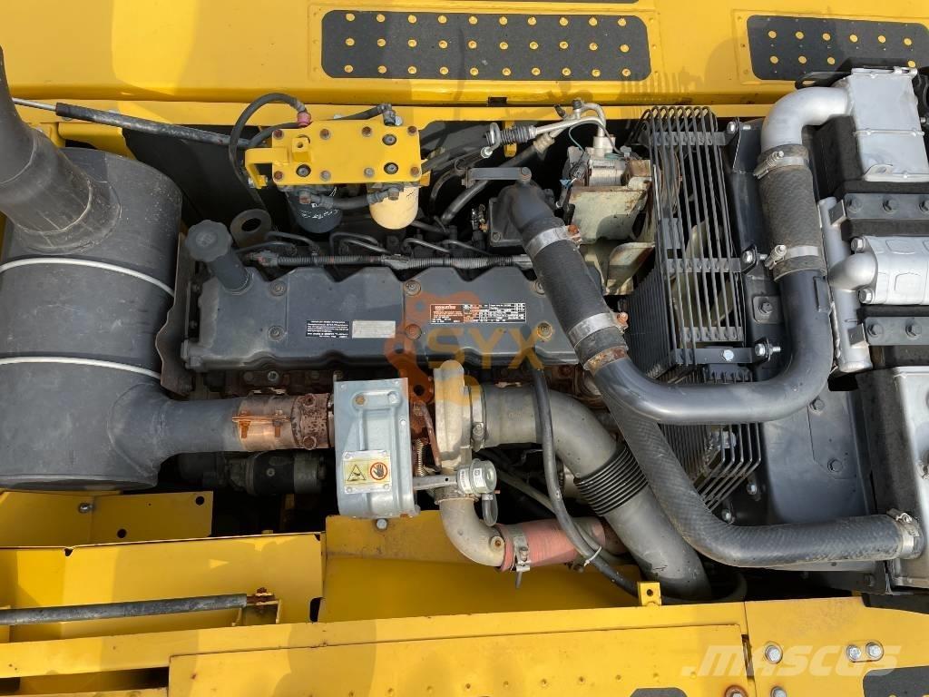 Komatsu PC 240 حفارات زحافة