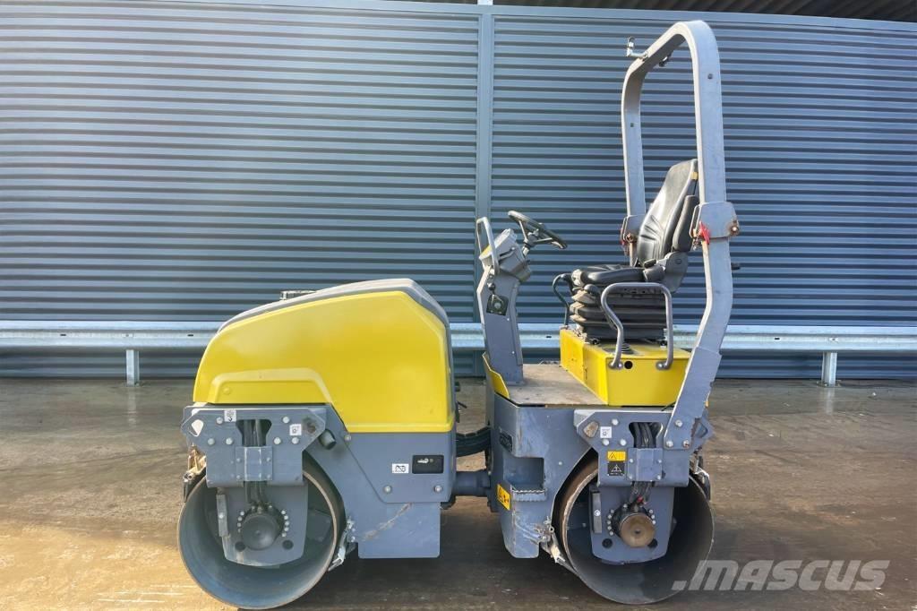 Dynapac CC1200 مداحل ثنائية الاسطوانة