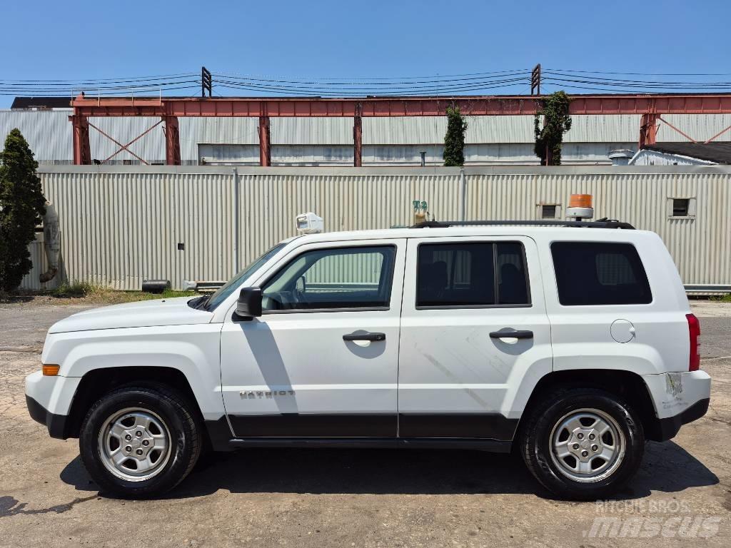Jeep Patriot شاحنات خفيفة/مفصلية الجوانب