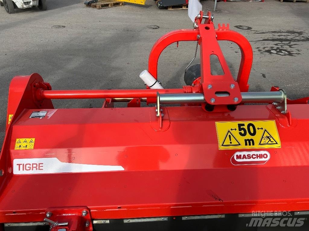 Maschio Tigre 300 جزازات وأغطية المراعي