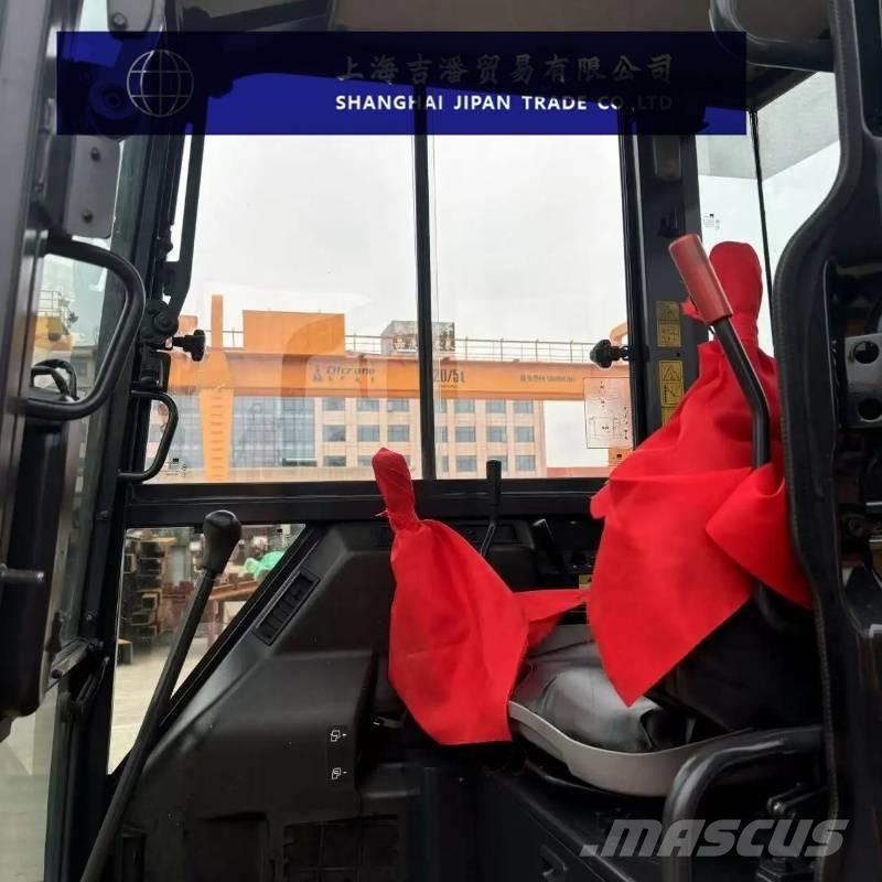 Komatsu PC 55 MR حفارات صغيرة أقل من 7 طن (حفارات صغيرة)