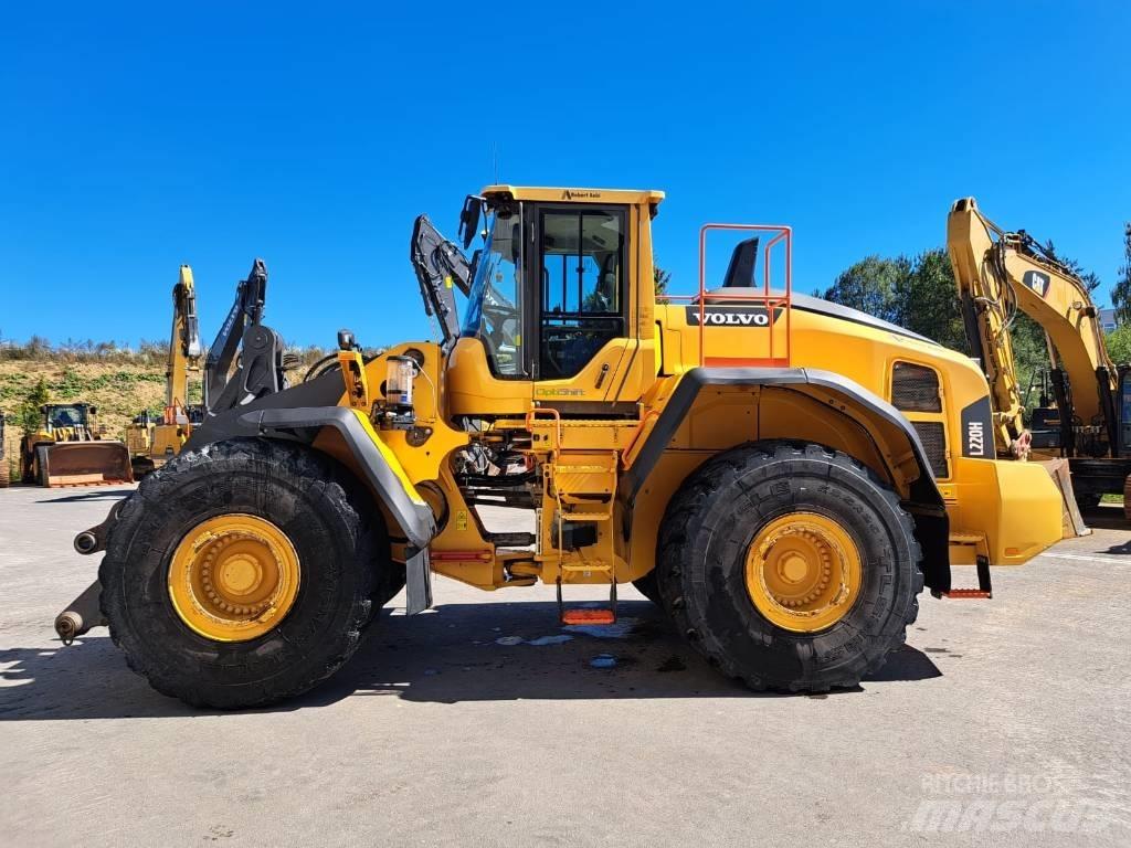 Volvo L 220 H لوادر بعجل