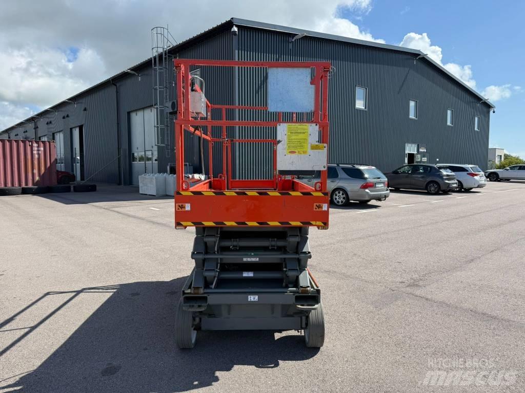 SkyJack SJ 4626 رافعات مقصية الشكل
