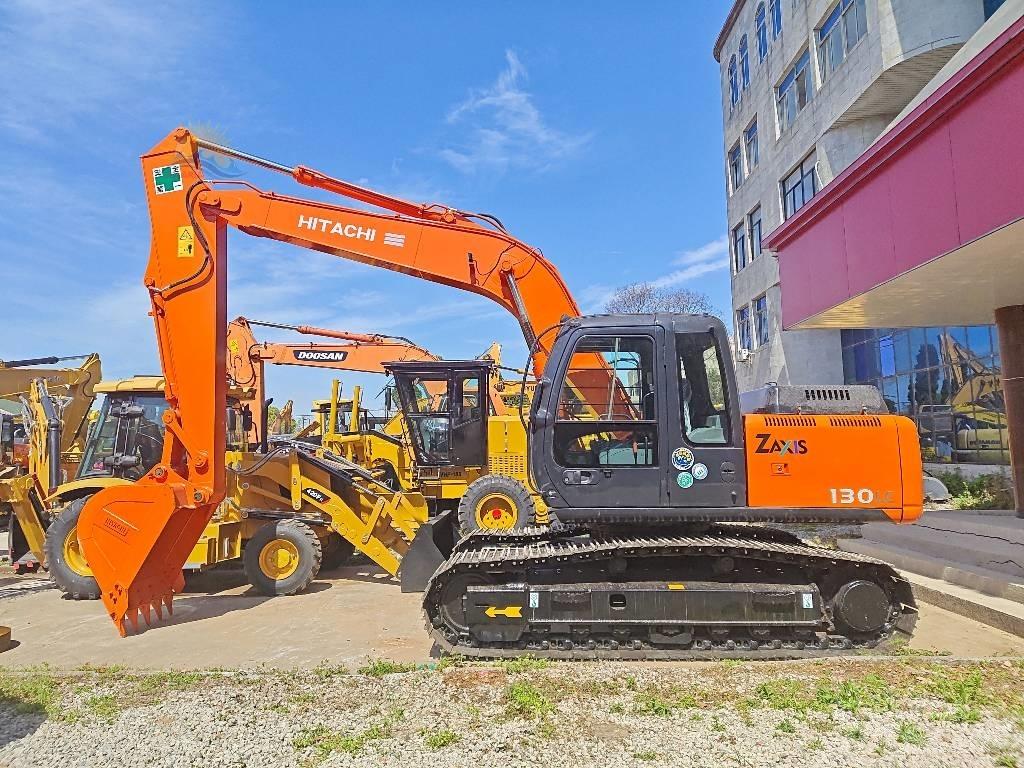 Hitachi ZX 130 حفارات زحافة