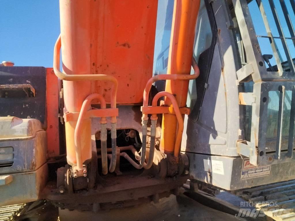Hitachi ZX 270 LC حفارات زحافة