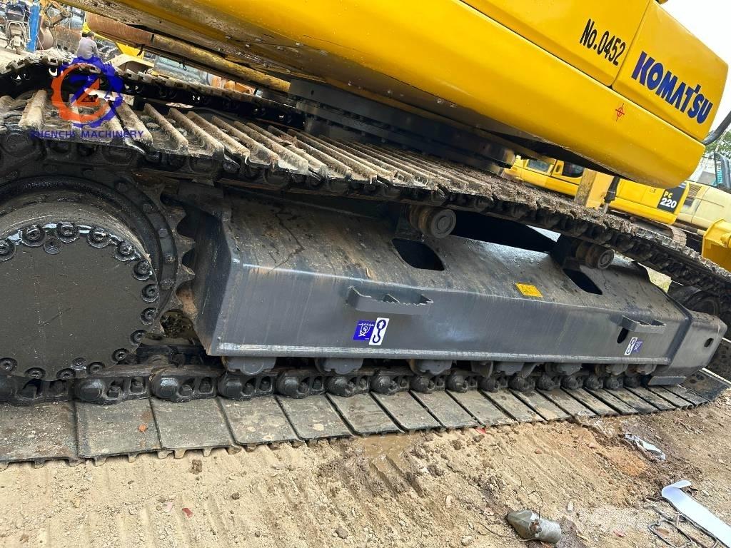 Komatsu PC 200-7L حفارات زحافة