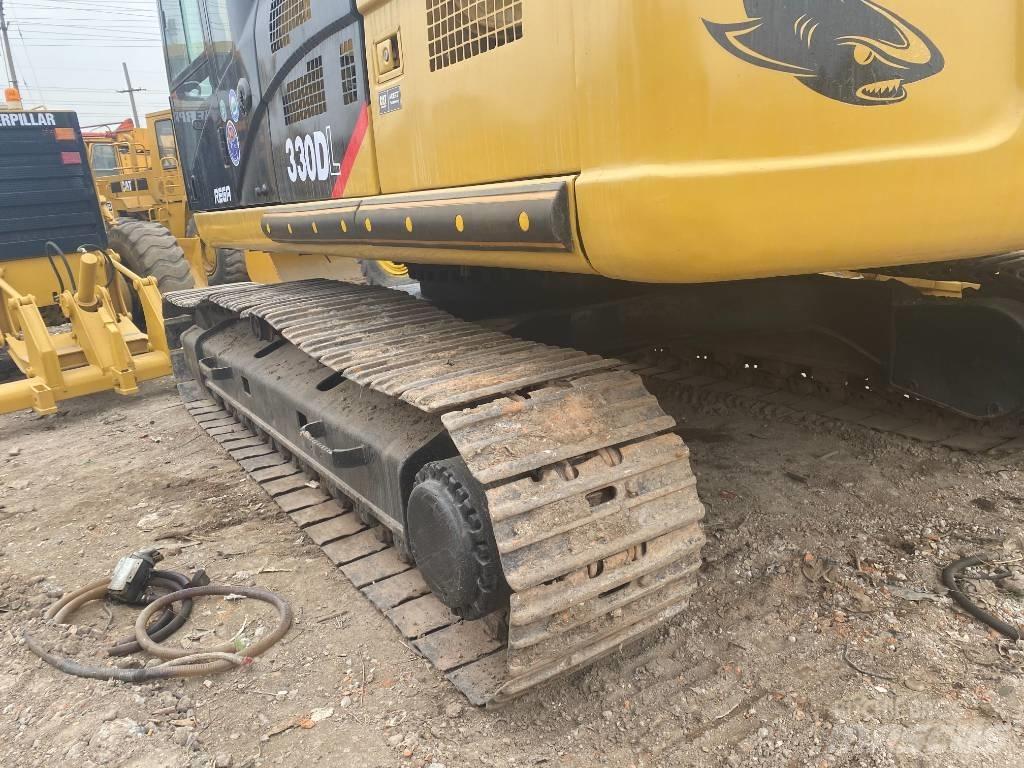 CAT 330 D حفارات زحافة