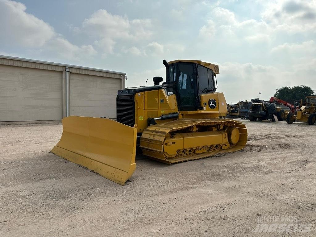 DEERE 850K بلدوزرات مجنزرة