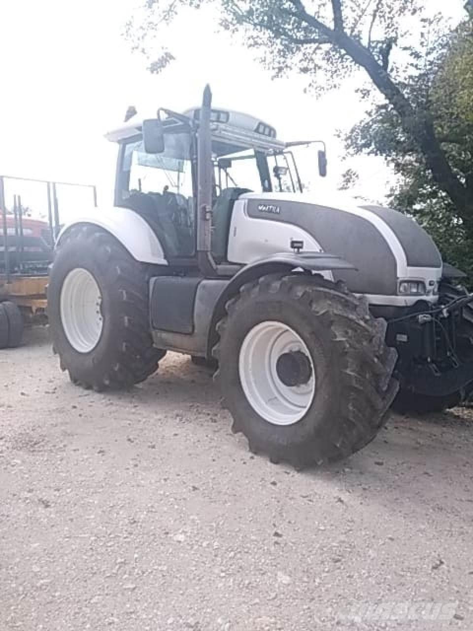 Valtra S 280 الجرارات