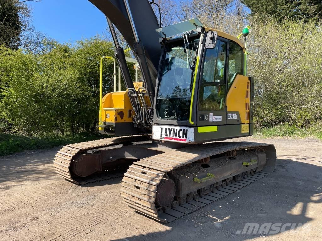 Volvo ECR 235 حفارات زحافة