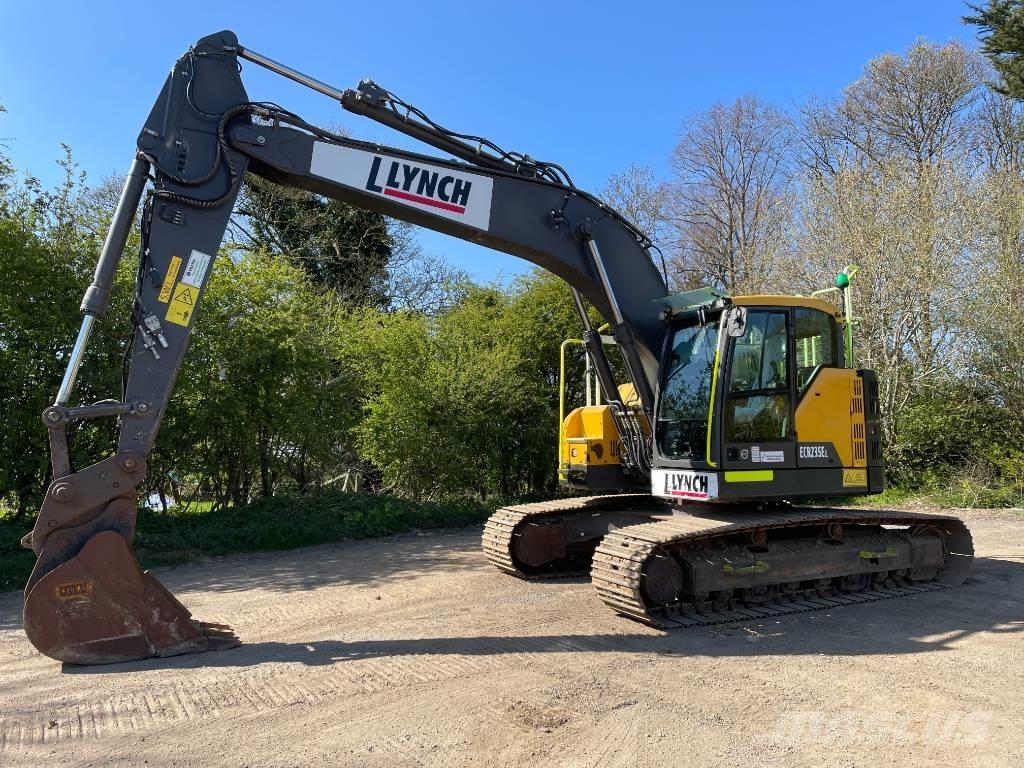 Volvo ECR 235 حفارات زحافة
