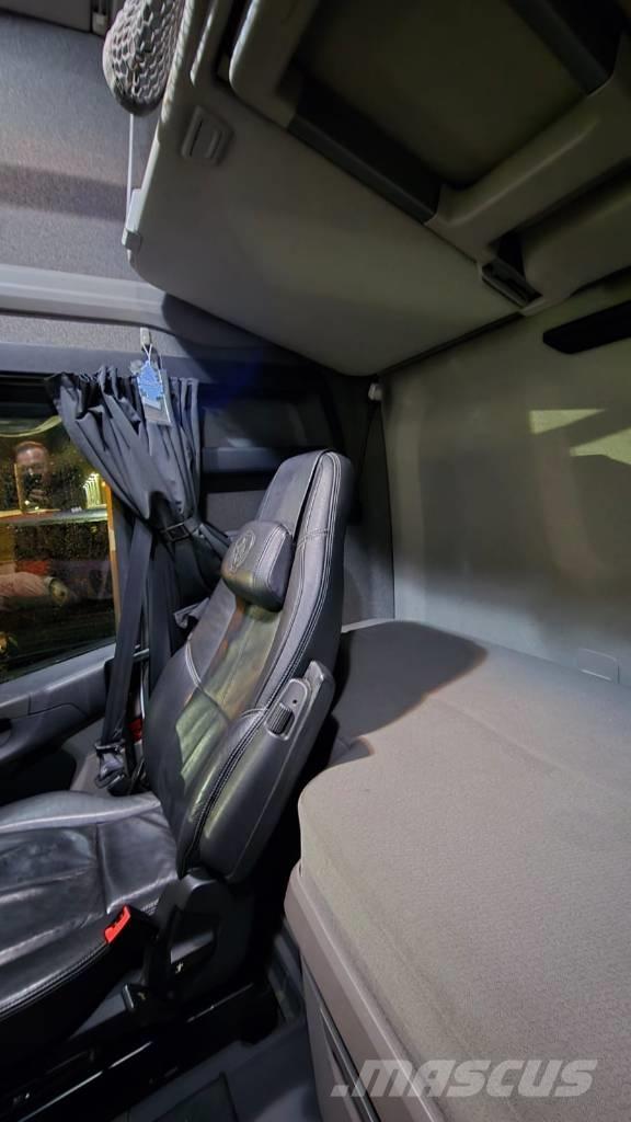 Scania S 580 وحدات الجر