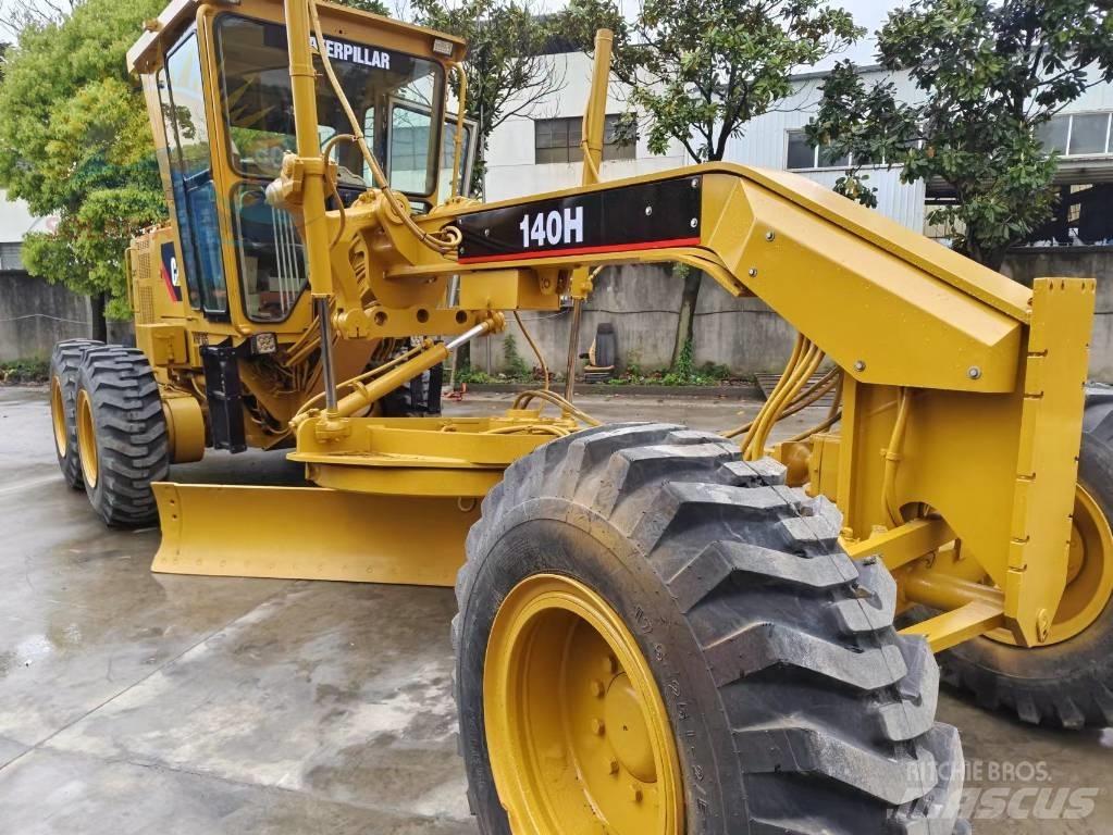 CAT 140 H معدات تمهيد الطرق