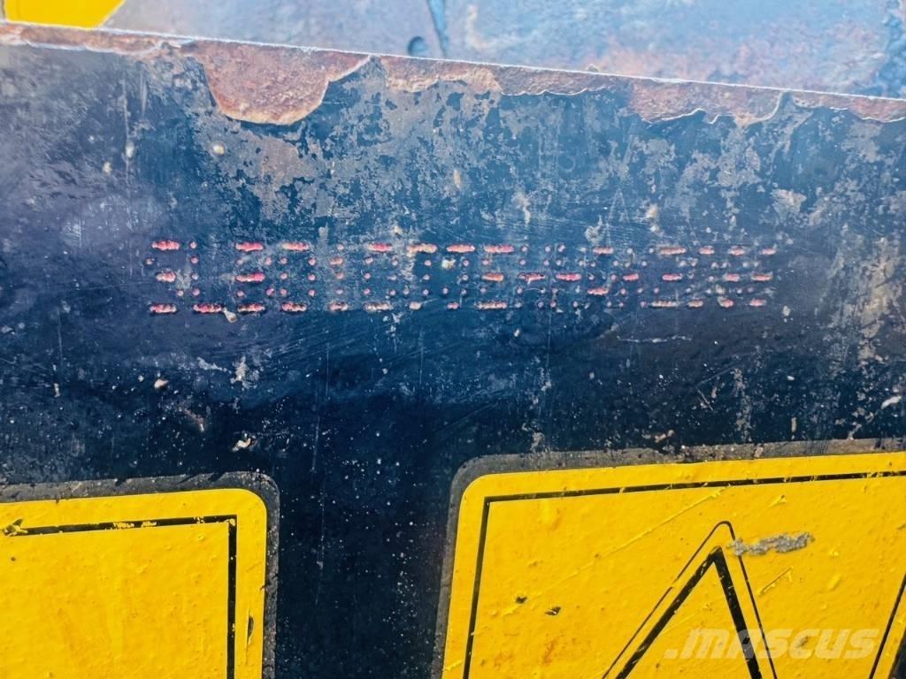 JCB 6T FT عربات نقل قلابة للمواقع