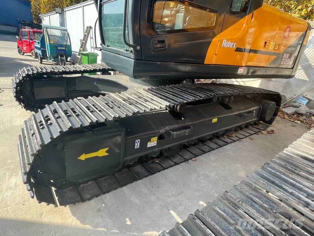 Hyundai HX 220 حفارات زحافة
