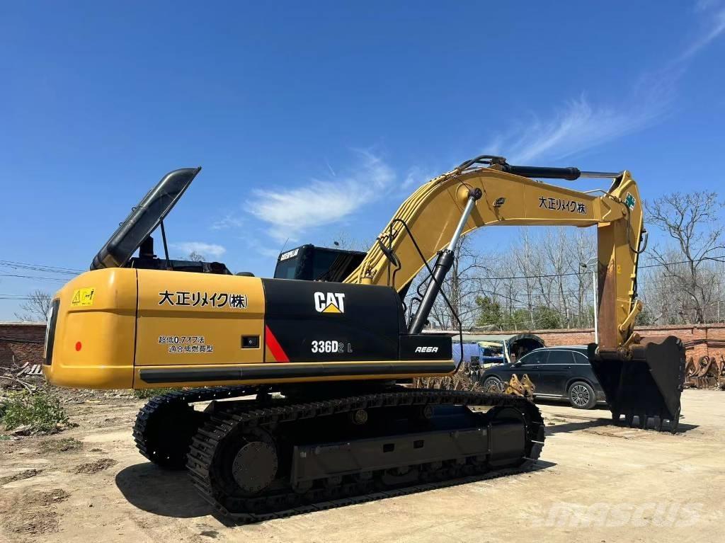 CAT 336 D حفارات زحافة