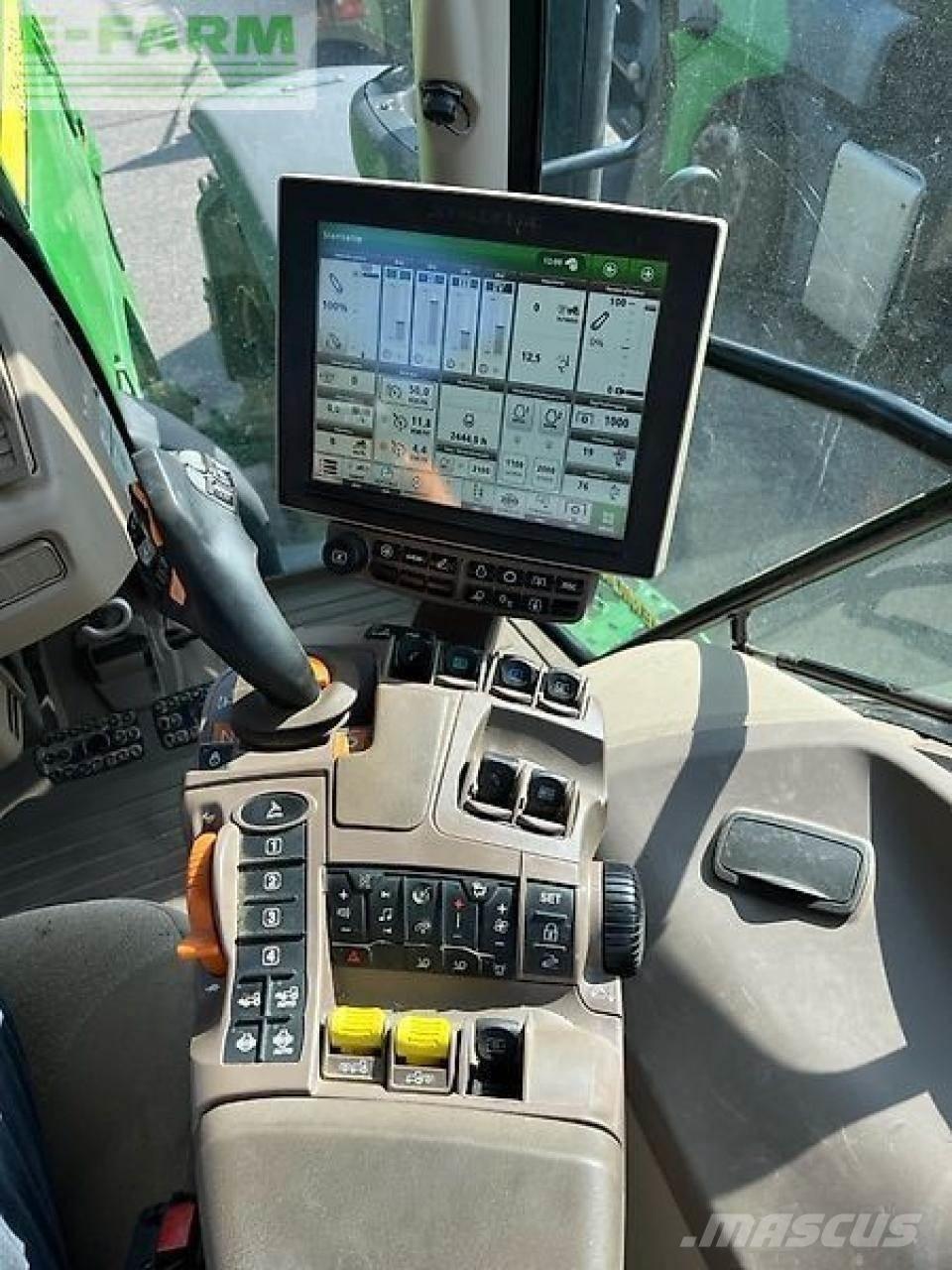 John Deere 6155r الجرارات